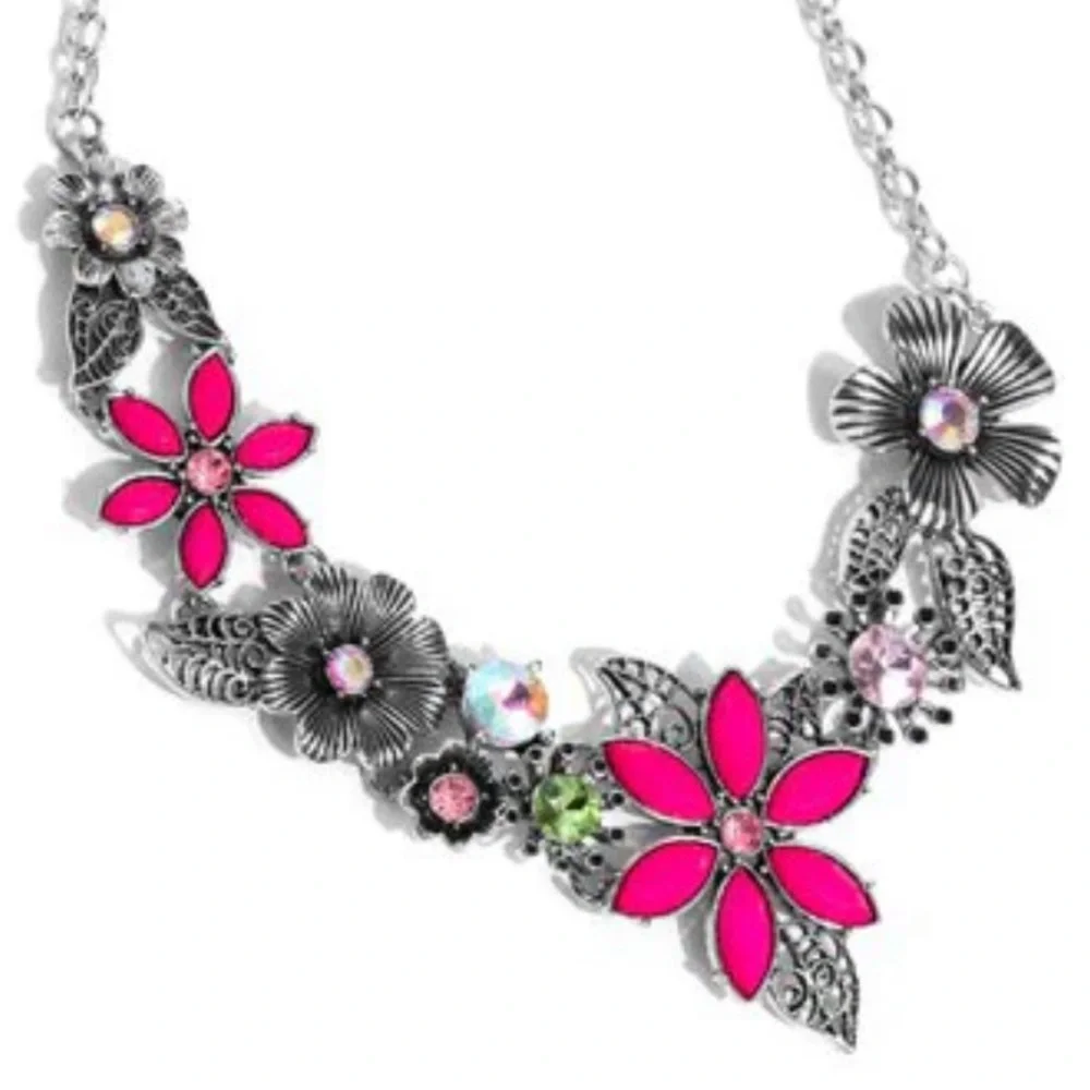 🌸💎🌸 “GARDEN MY SPARKLE” FLORAL PINK NECKLACE WITH RHINESTONES ~ PAPARAZZI❗️🌸💎🌸 - Picture 2 of 7